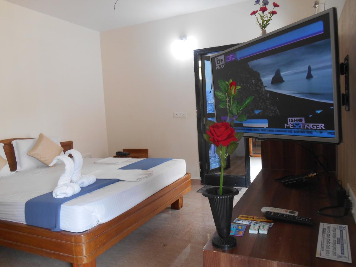 פורי Hotel M J Residency מראה חיצוני תמונה