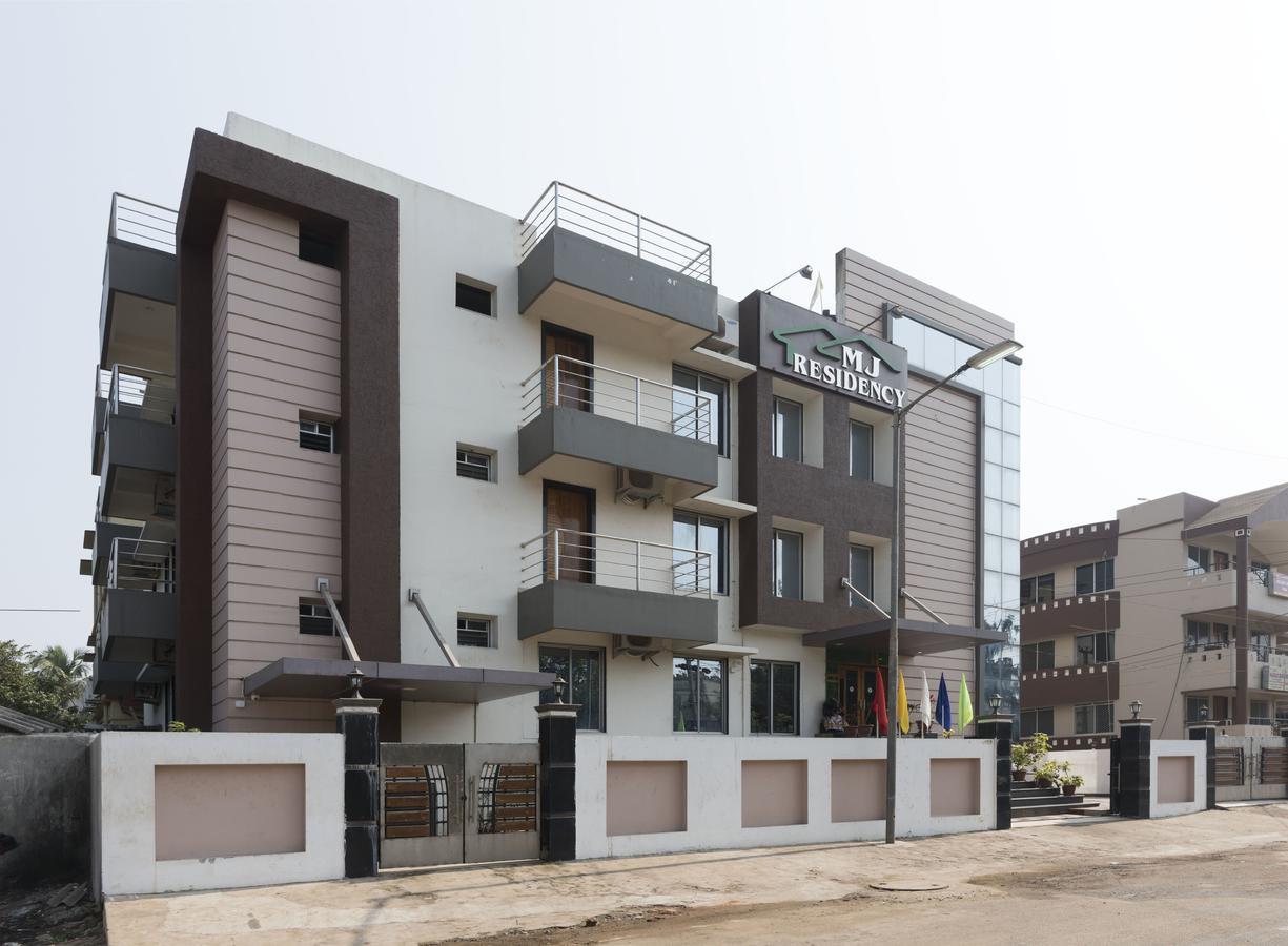 פורי Hotel M J Residency מראה חיצוני תמונה